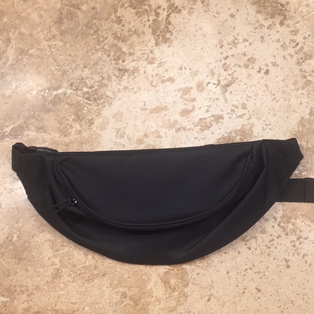 Black fanny pack
